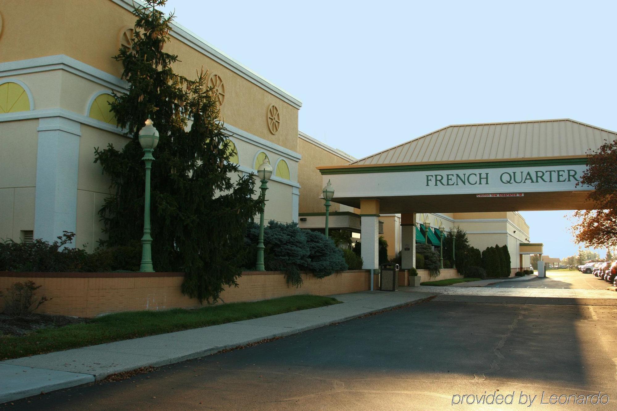 Holiday Inn Perrysburg French Quarter Exterior foto